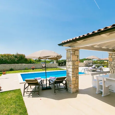 Villa Angela By Interhome