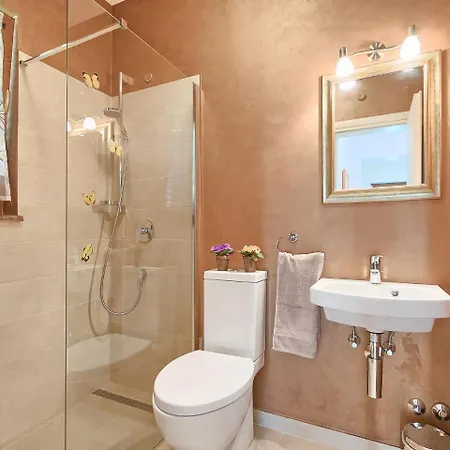 Angela By Interhome * Radetići