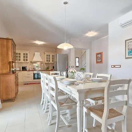 Vila Angela By Interhome Radetici