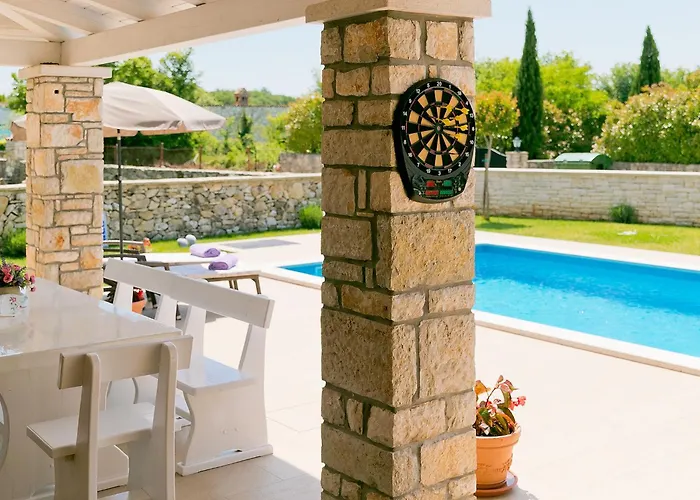 Angela By Interhome Vila *