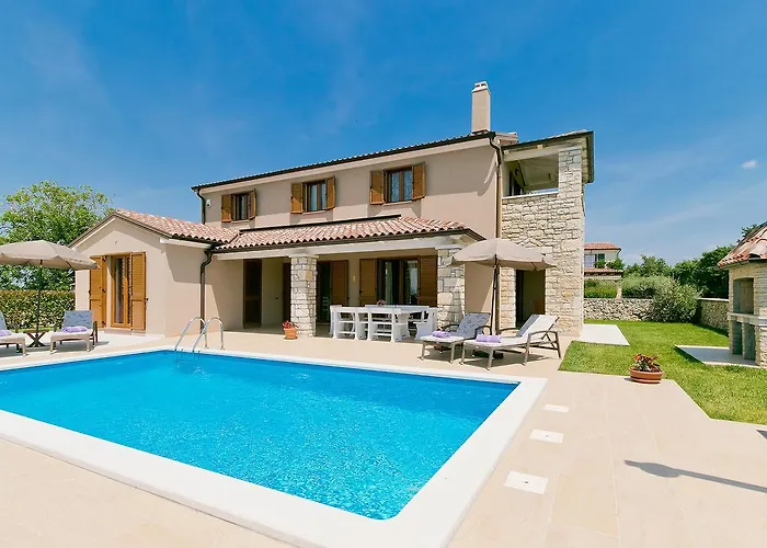 Angela By Interhome Radetici