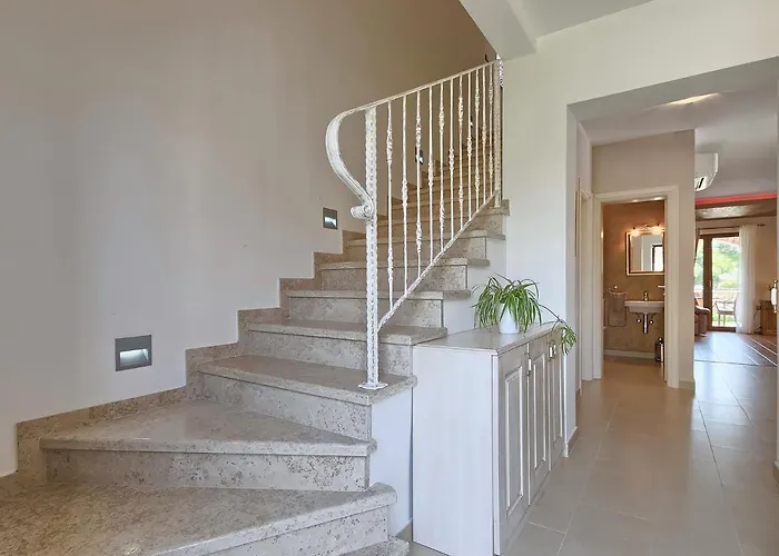 Angela By Interhome Vila *